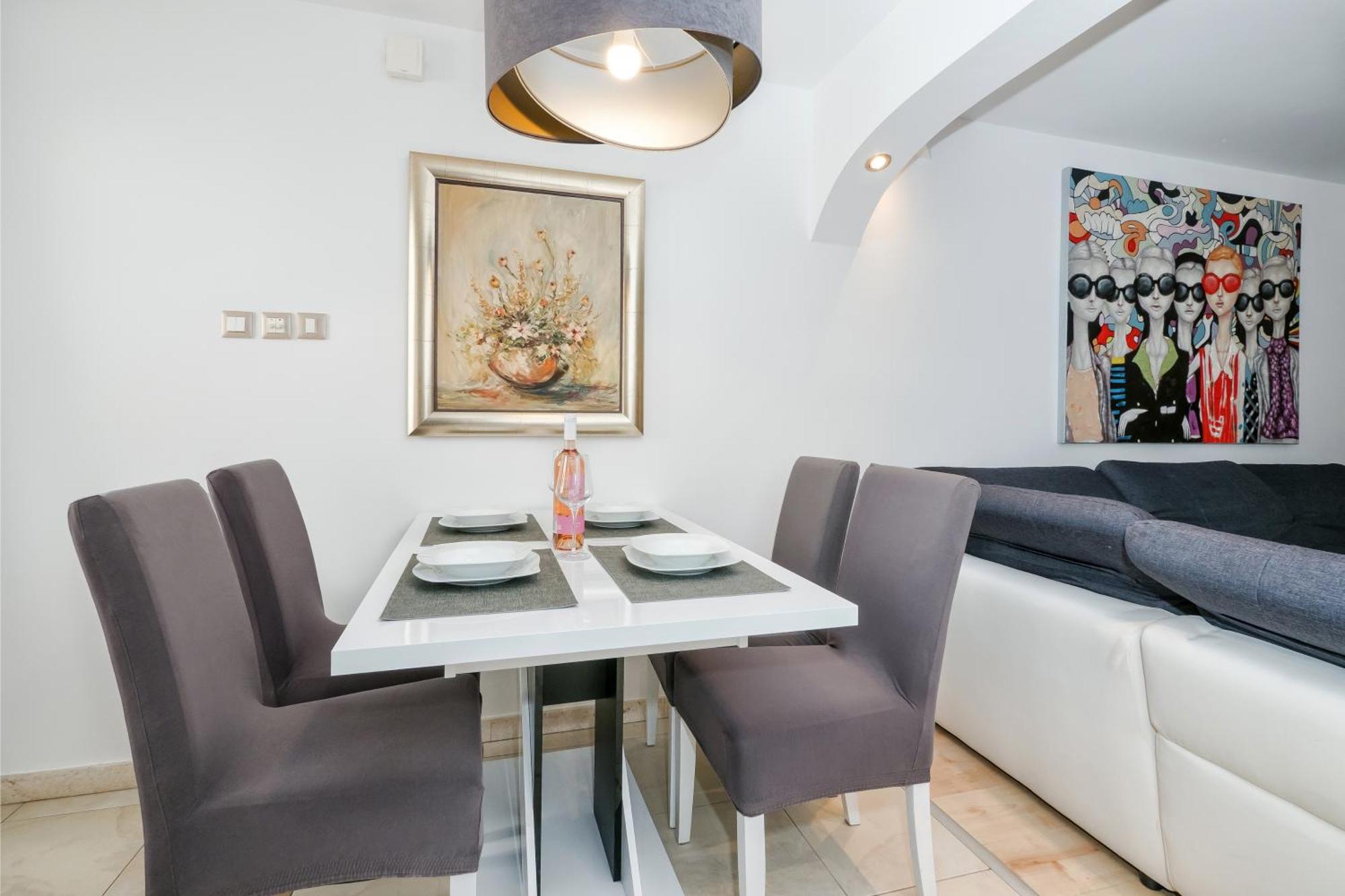 Relaxing 2Bd Apartment, Ground Floor - Walk To Old Town Split Extérieur photo